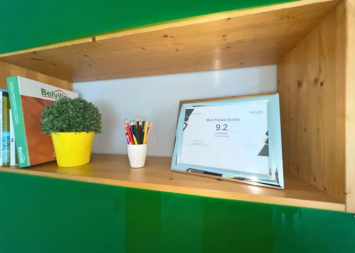 Ehemaligen Schaeferhof Lägenhet